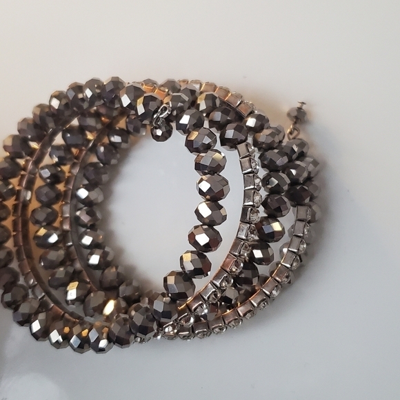 Drawstring Wire shimmering Beads Bracelet 🌴 - Picture 8 of 12